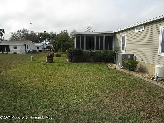 4th image of 9112 Scepter Ave