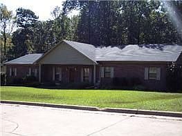 1st image of 1035 Oakridge Dr