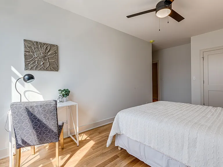 2740 N Spaulding Ave — Photo 17