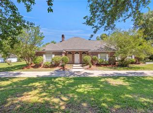 805 Oak Way Dr, Sulphur, LA 70665