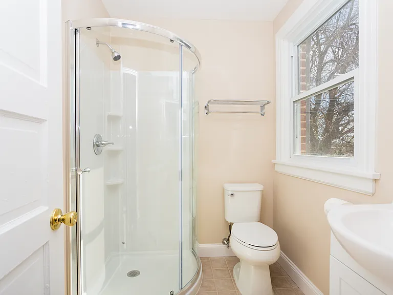 412 W Marshall St #1 — Photo 5