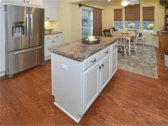 5th image of 2396 Wheatland Cir