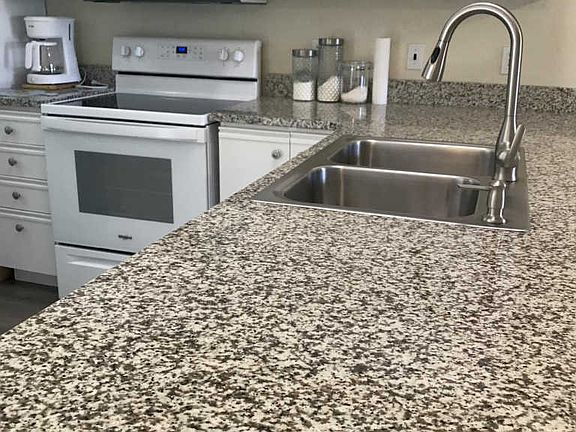 4th image of 34 Golfshores Dr APT 33