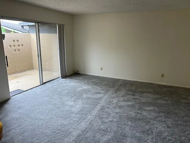 2 bed, 1271 sqft, $1,600 — Photo 4