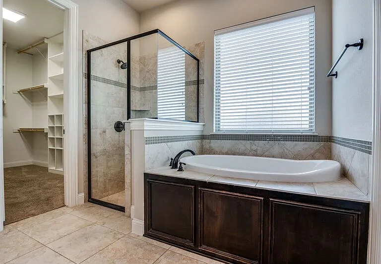 830 Cross Creek Dr — Photo 8