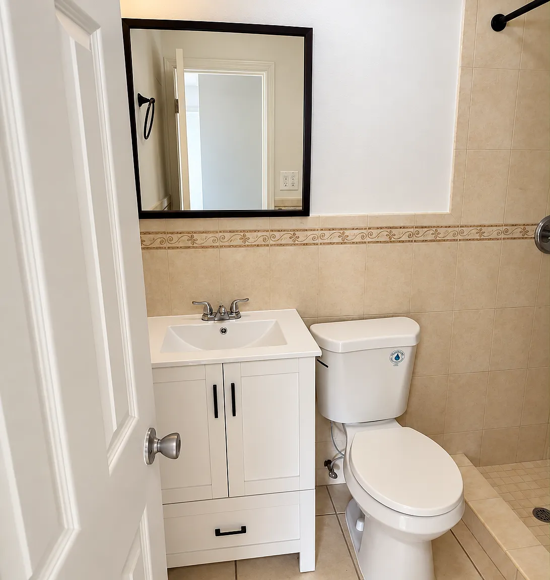 Studio, 1.0 bath, 520 sqft, $1,300 — Photo 4