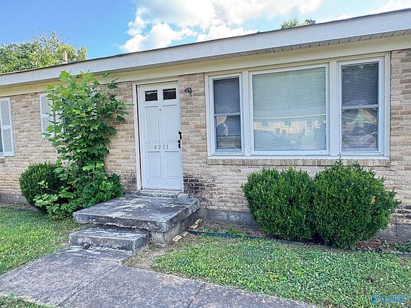 3rd image of 4211 Teejay Dr NW