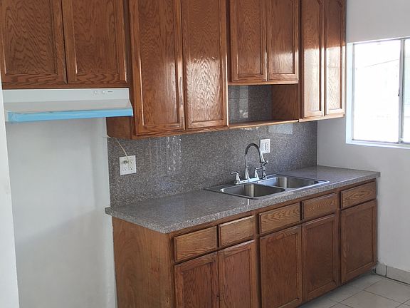 2nd image of 1517 Plaza Del Amo APT 2