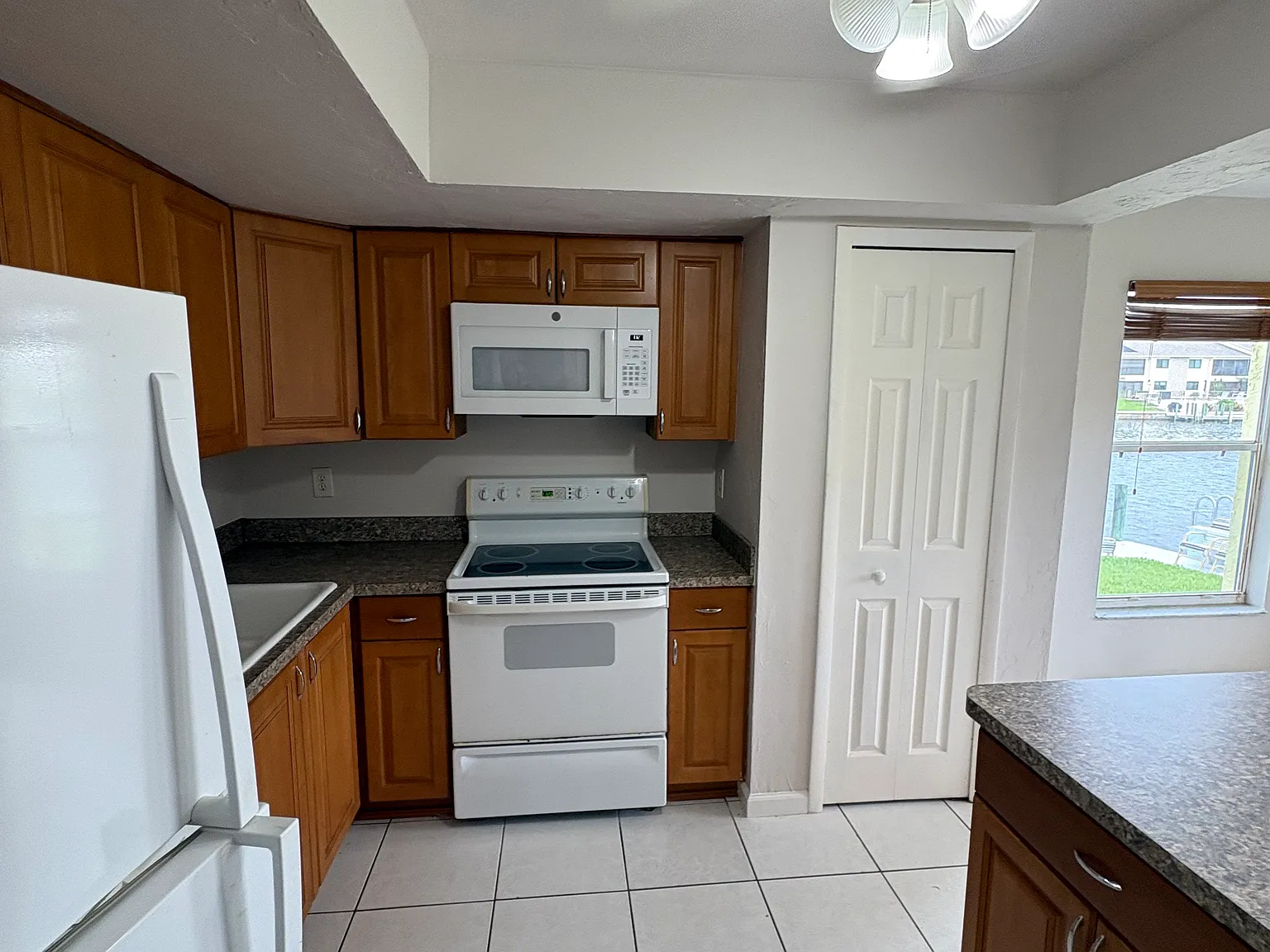4520 s.e. 5th pl — Photo 4
