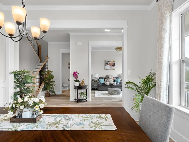 155 Lotus Ln — Photo 37