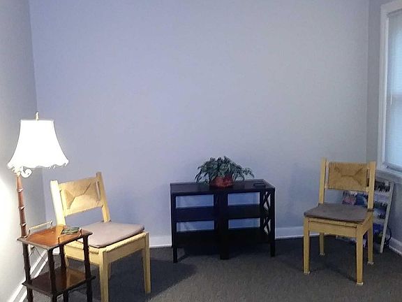 3rd image of 1626 Lunt Ave