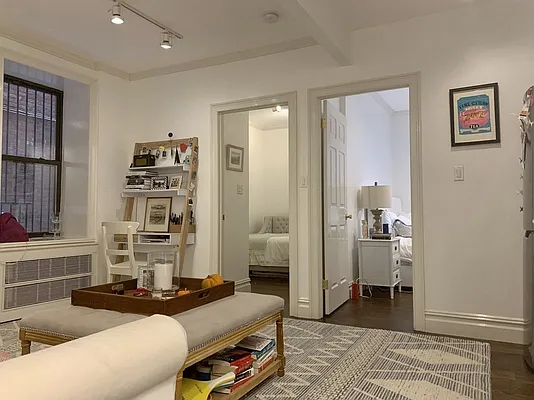 Rented by Compass | media 22