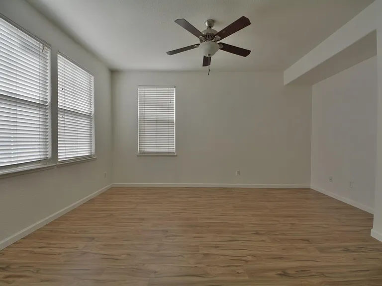 511 Massarosa Ln — Photo 3