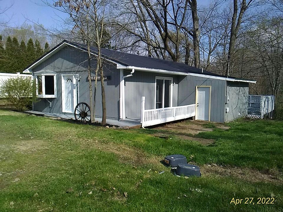 1st image of 806 E Vistula St