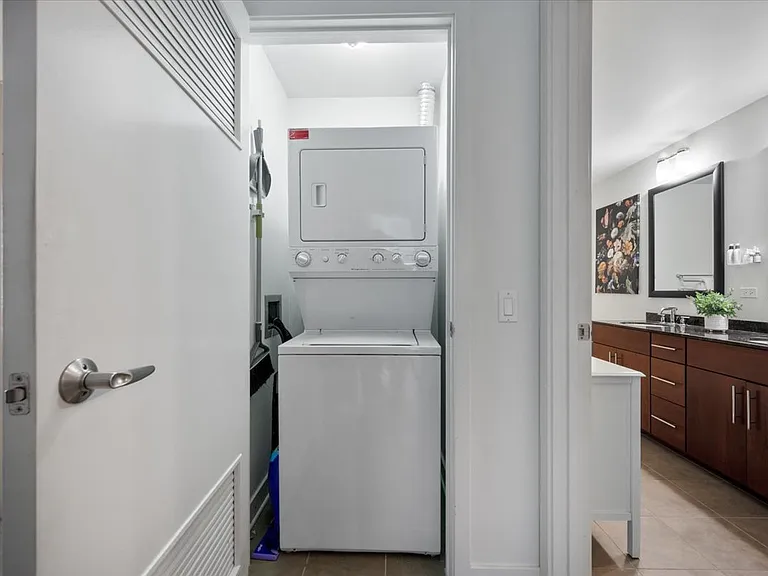 505 N McClurg Ct #2306 — Photo 22