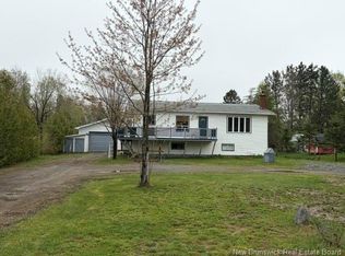 2943 Middle River Rd, Bathurst, NB E2A 6X9