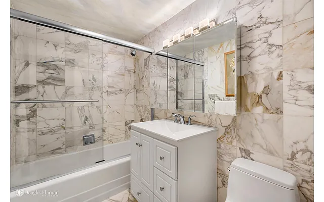 Sold by Douglas Elliman | media 14