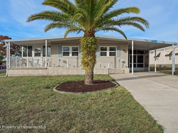 8421 Highpoint Blvd, Brooksville, FL 34613