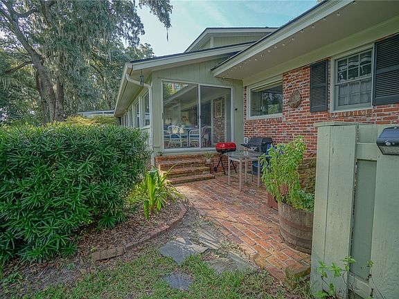 5th image of 101 N Windward Dr