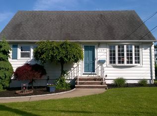 122 Patricia Pl, Clifton, NJ 07012