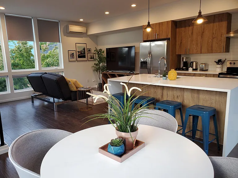 6303 Fauntleroy Way SW #A — Photo 5