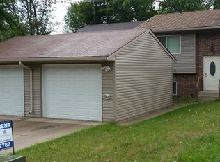 946 9th Ave SE, Valley City, ND 58072