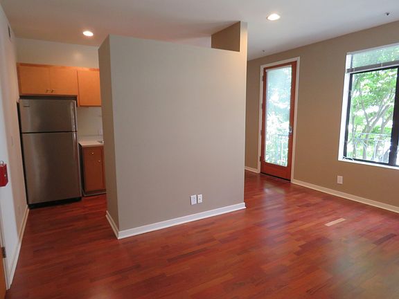 3rd image of 1444 Union St