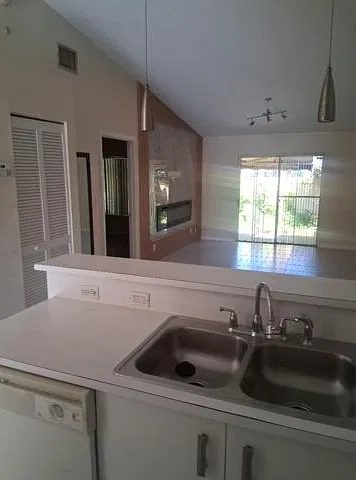 2 bed, 2.0 bath, $2,650 — Photo 1