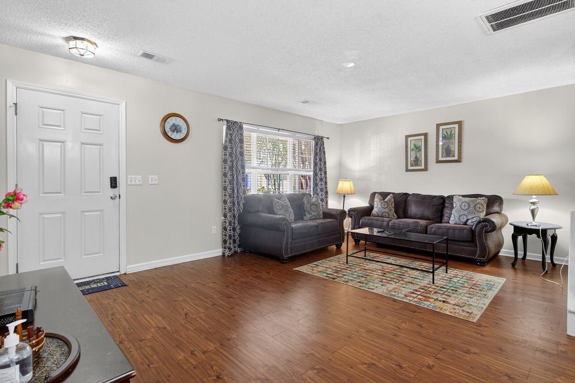 next background image