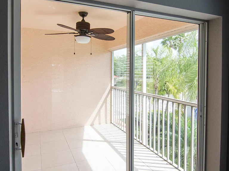 5210 Birmingham Dr #201 — Photo 8