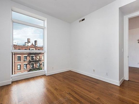 5th image of 1384 Bedford Ave APT 5-A