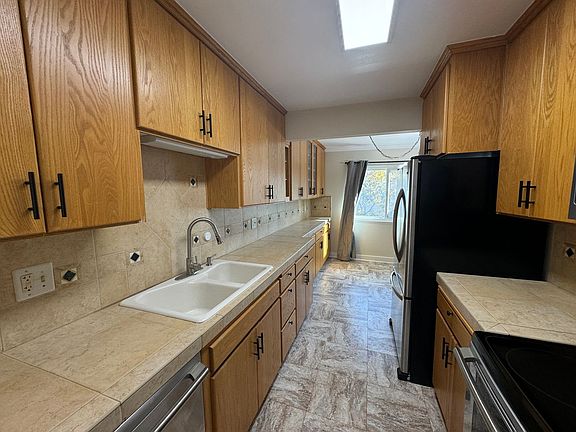 5th image of 1898 Meridian Ave Unit 48