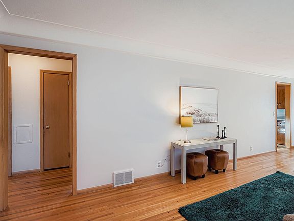5th image of 7221 Park Ave S