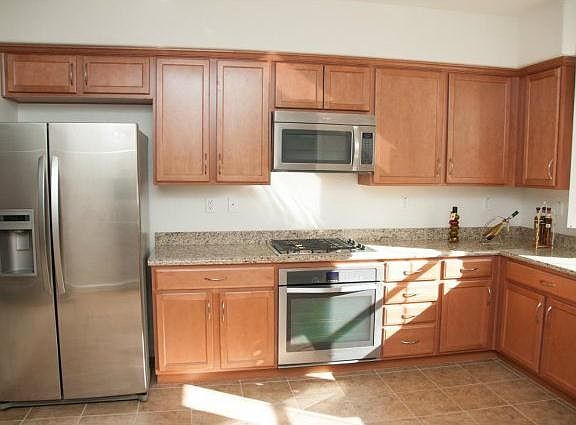 3rd image of 427 Palmer Ave