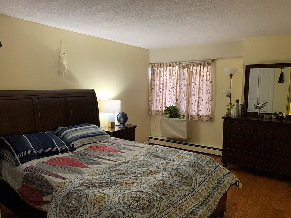 1st image of 1025 Hancock St Unit 7L