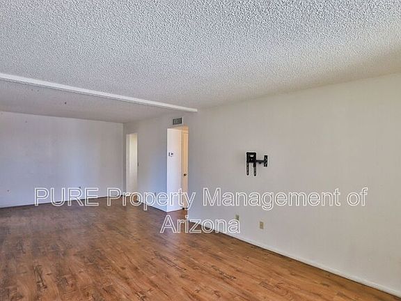 2nd image of 231 E 2nd Ave APT 17