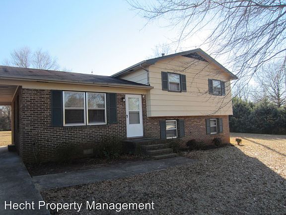 2nd image of 1905 Villa Dr
