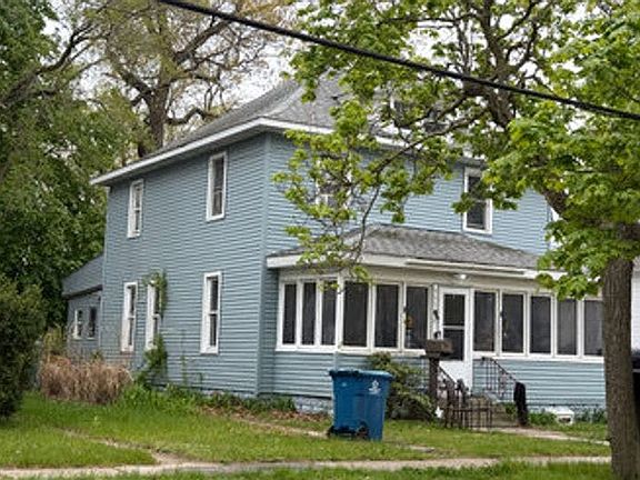 3rd image of 315 W Forest Ave