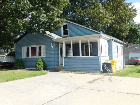 2nd image of 709 205th St