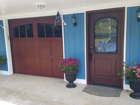 4th image of 37 Schram Dr