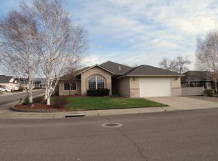 529 Sterling Point Dr, Medford, OR