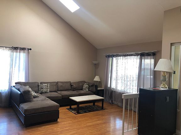 4th image of 2307 S Lynn Ct #C
