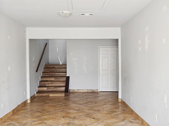 4th image of 1705 65th St