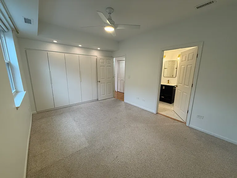 2720 W Cortland St #202 — Photo 12