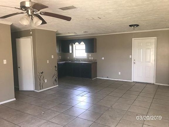 4th image of 316 Triplett St