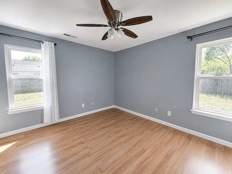 5533 Society Ct — Photo 9