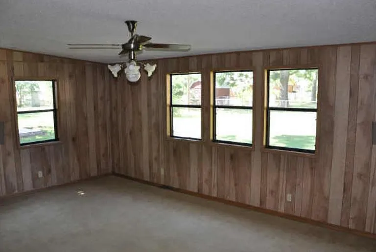 Bonus room photo 1