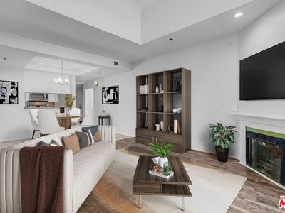 7236 Amigo Ave Unit 202, Reseda, CA, 91335