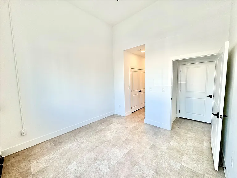 2102 Mechanic St #104 — Photo 8
