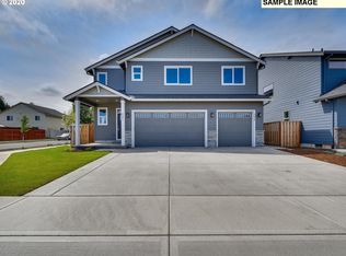 127 NE Regan Hill Loop, Estacada, OR 97023